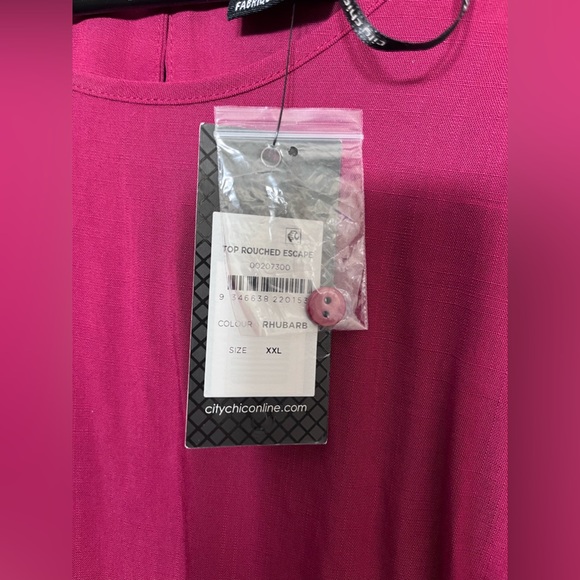 City Chic NWT Top Rouched Escape color Rhubarb XXL Plus - Picture 4 of 5